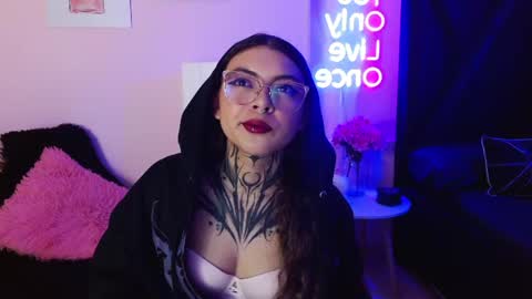 Vanne  online show from July 20, 3:42 am