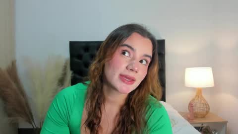 Vannesa online show from March 31, 11:05 pm