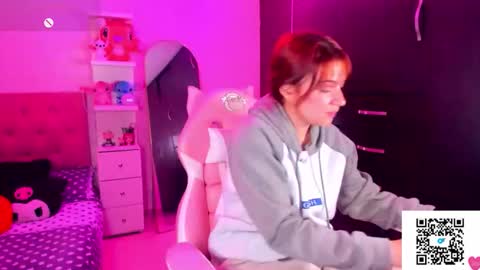 Vanesa online show from March 5, 6:04 pm