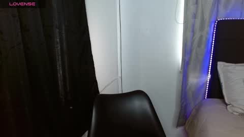 vane online show from October 24, 7:54 pm