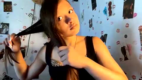 Anny online show from July 24, 8:45 am