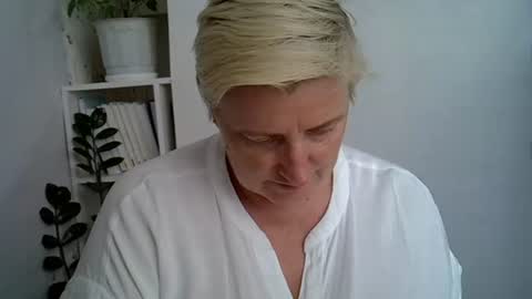 vea_motty online show from July 13, 1:34 pm