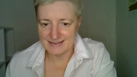 vea_motty online show from December 19, 2:42 pm