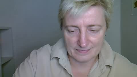 vea_motty online show from November 13, 8:08 pm