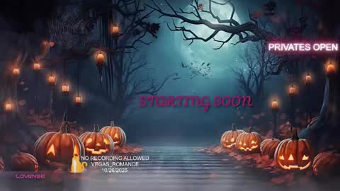Snapshot of vegas_romance chatting on October 27, 12:28 am vegas_romance online show from October 27, 12:28 am
