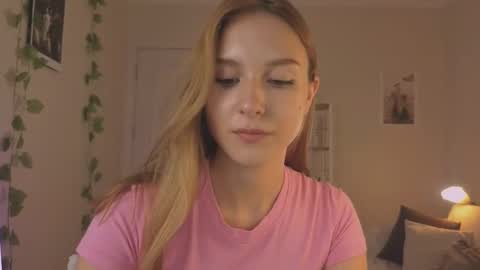 Maria online show from September 25, 2:05 pm