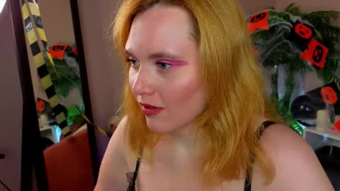 Snapshot of veil_vex chatting on October 19, 1:02 pm Cassie online show from October 19, 1:02 pm