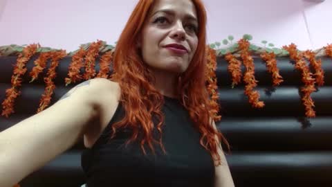 vellaparis online show from January 21, 1:22 pm