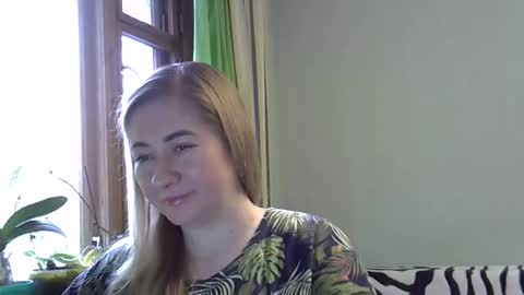 velly_vassa online show from November 17, 8:04 am