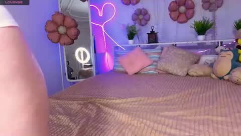 Kim online show from July 24, 1:53 pm