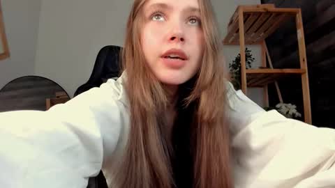 velvet_cherry online show from October 22, 4:12 pm