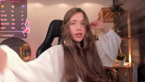 velvet_cherry online show from September 30, 4:01 pm