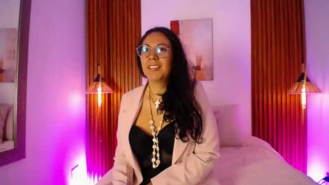Emma Curly online show from April 28, 12:20 pm