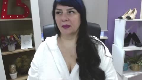 velvet gloria online show from July 22, 6:14 am