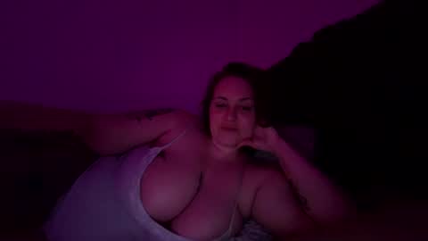 velvet_vixen777 online show from July 31, 3:18 am