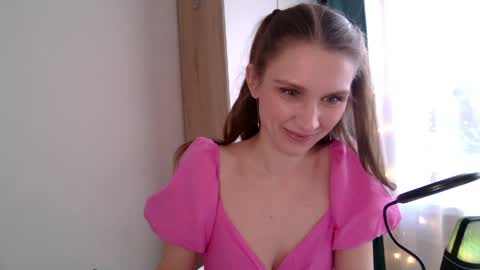 velvetaphrodisiaque online show from May 9, 4:09 pm
