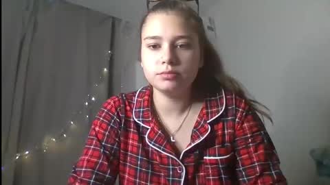 velveted_ivy online show from December 3, 11:56 am