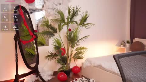 CLEOshort hair  TIna long hair  online show from February 16, 1:49 pm