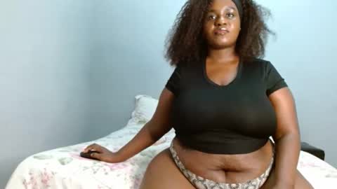 velvetychocolate1 online show from March 20, 1:43 am