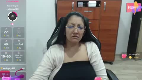 venus496613 online show from June 25, 11:50 pm
