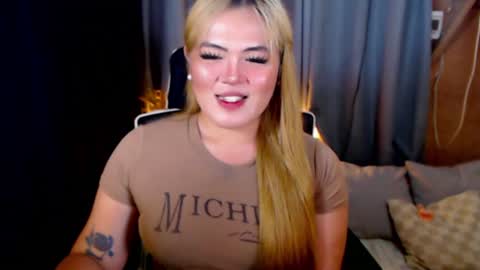 I am Colly Your mystery girl online show from July 23, 1:58 am