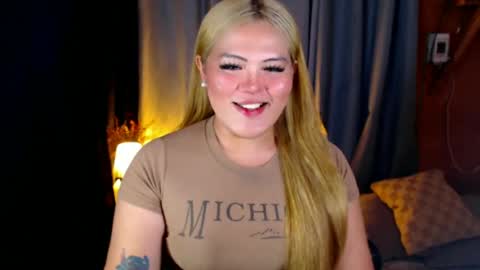 I am Colly Your mystery girl online show from June 24, 3:27 am