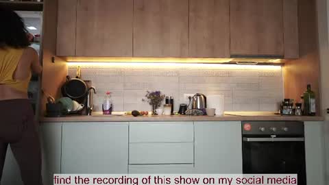 Bella online show from July 23, 7:38 am