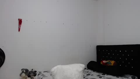 venus_menoza online show from February 15, 12:43 pm