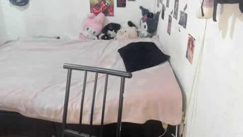 Venuss  online show from November 19, 12:49 pm