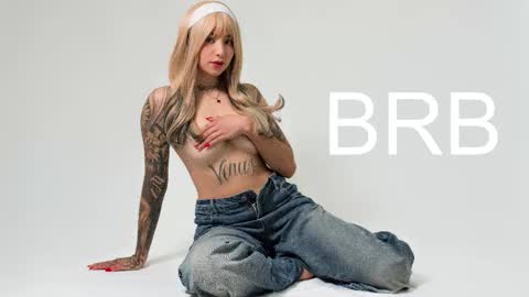 Shelly online show from November 25, 10:39 am