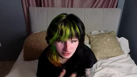 Erica online show from October 20, 8:12 pm