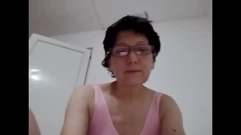 Snapshot of vera_elle chatting on September 25, 4:17 pm Vera online show from September 25, 4:17 pm