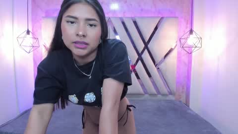 Domelipa  online show from December 19, 8:02 pm