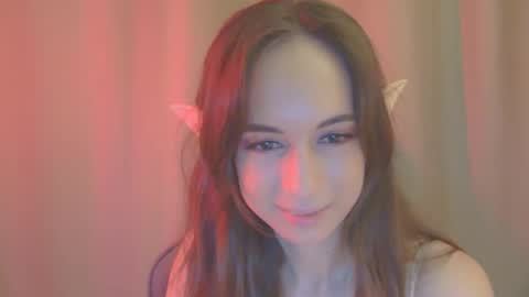 Una online show from September 9, 5:24 pm