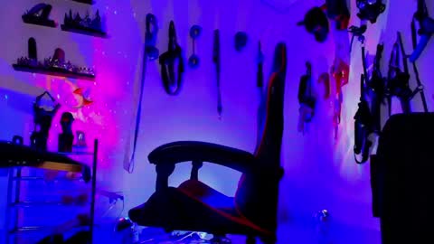 mistress VERESSKA ARDILA online show from May 14, 8:03 pm