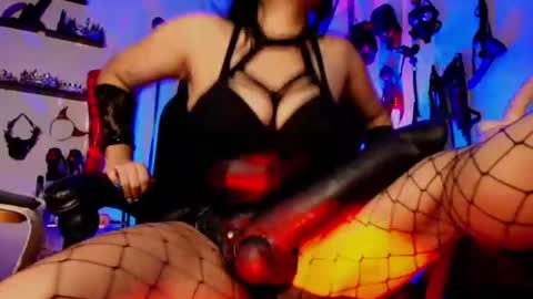 mistress VERESSKA ARDILA online show from June 11, 7:00 pm