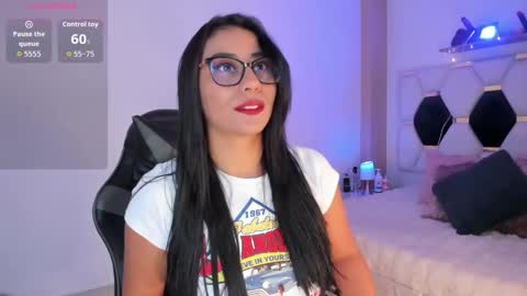 Snapshot of vero_dio chatting on September 18, 11:20 am Vero xxx online show from September 18, 11:20 am