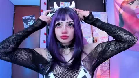     online show from June 5, 5:08 pm