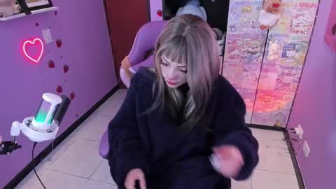     online show from October 19, 11:18 pm