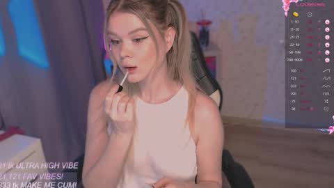 Tiffany online show from November 4, 5:40 pm