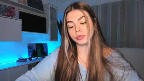 Lolitalolz online show from January 24, 6:14 am