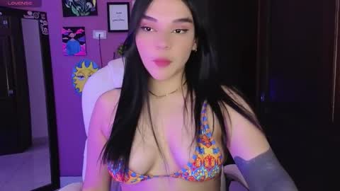 Snapshot of veronica_118 chatting on October 14, 4:26 am veronica_118 online show from October 14, 4:26 am