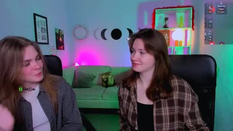 Ronni online show from April 8, 9:06 pm