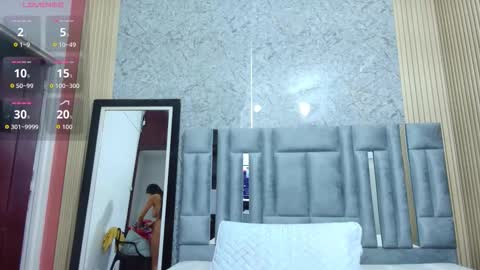 Veronica online show from December 18, 12:43 pm