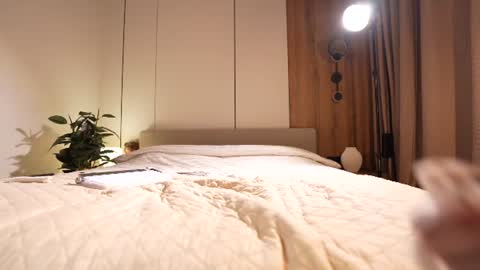 Veronica online show from June 24, 9:47 pm