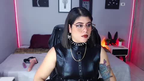 Miss Veronika online show from March 11, 12:06 pm