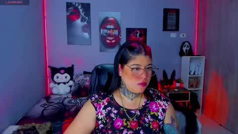 Miss Veronika online show from November 11, 8:11 am