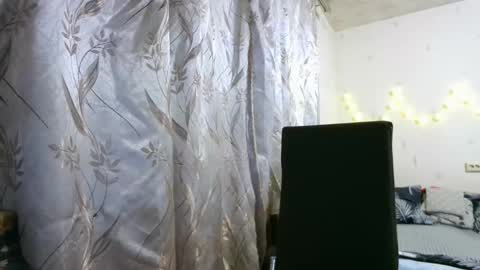 veronika_xi online show from November 24, 7:21 am