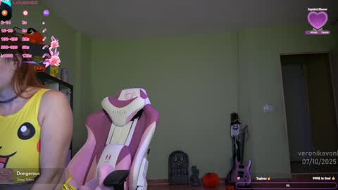 Snapshot of veronikavonk chatting on October 7, 7:07 pm Veronika von Kleist online show from October 7, 7:07 pm