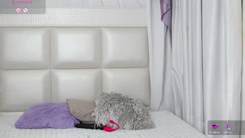 Vernica online show from November 25, 1:52 am